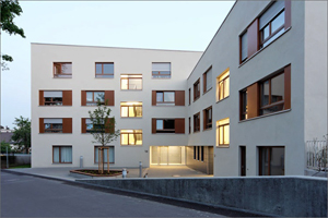 tilsiter_eingang_abend